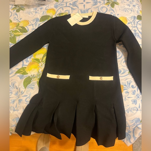 NWT OAK + FORT CONTRAST TRIM PLEATED MINI DRESS IN BLACK/CREAM COMBO - Picture 9 of 10